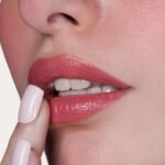 ⁦مرطب الشفاه موف أوفر 01 - لوكا⁩ - الصورة ⁦2⁩